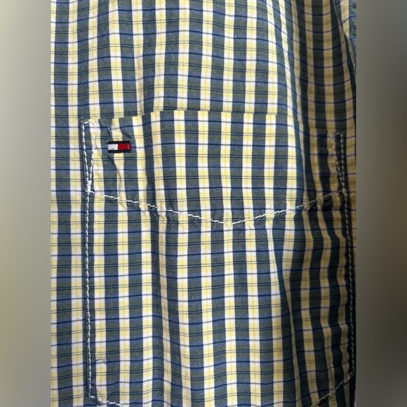 Tommy Hilfiger Button Shirt classic fit size large 100% cotton - Picture 6 of 10
